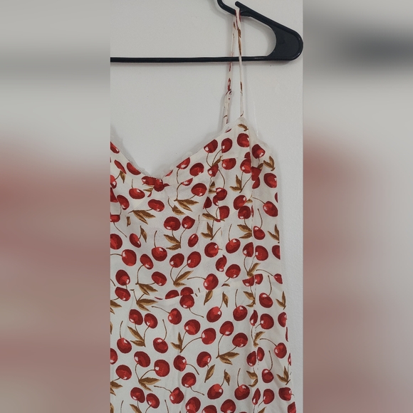 Reformation Pennington dress in various sizes - Picture 5 of 8